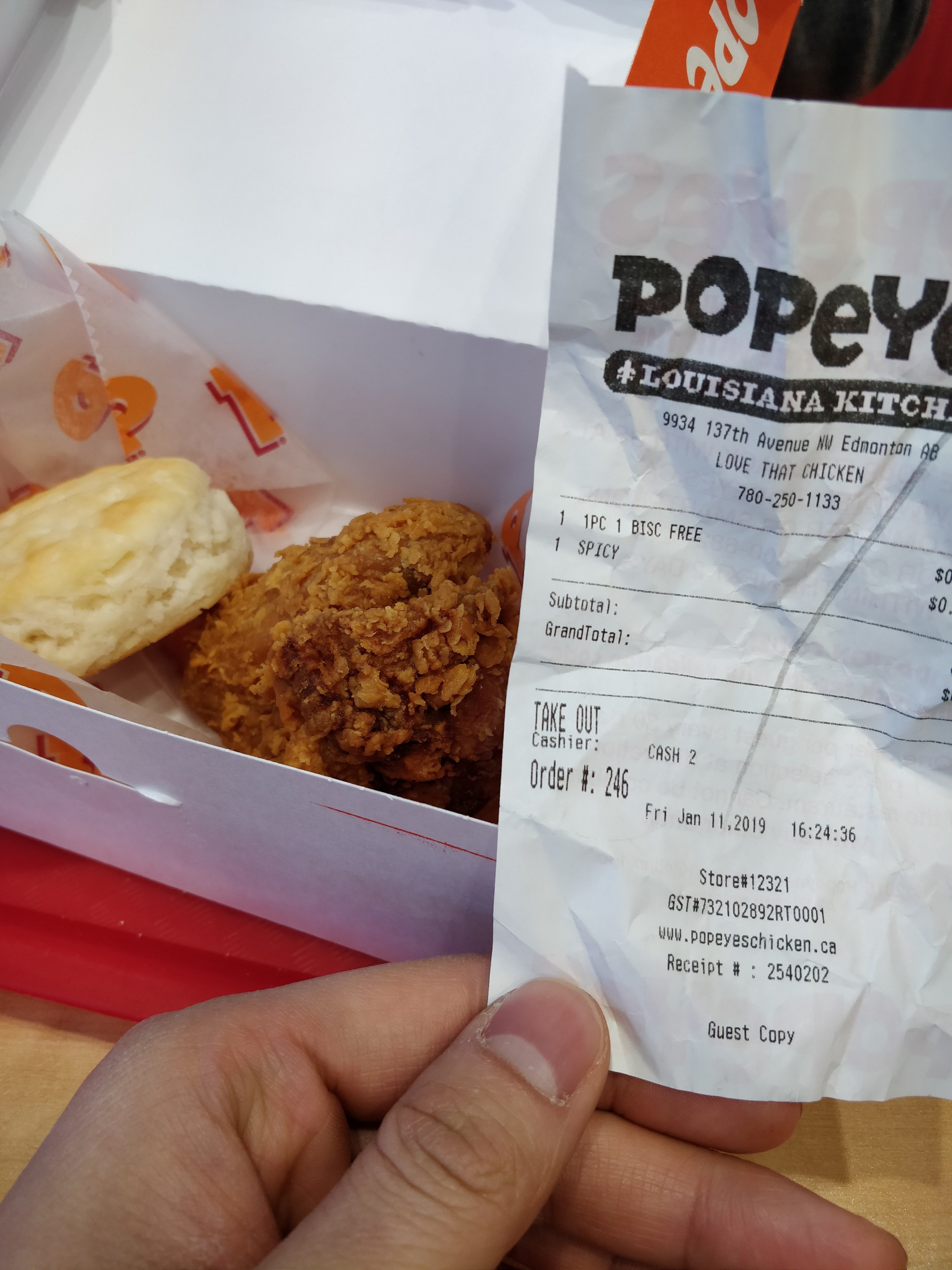 calories in popeyes biscuit