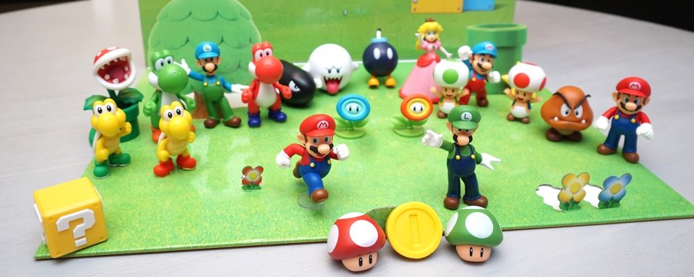 Super Mario Nintendo Advent Calendar Christmas Holiday Calendar with 17  Articulated 2.5” Action Figures & 7 Accessories, 24 Day Surprise Countdown