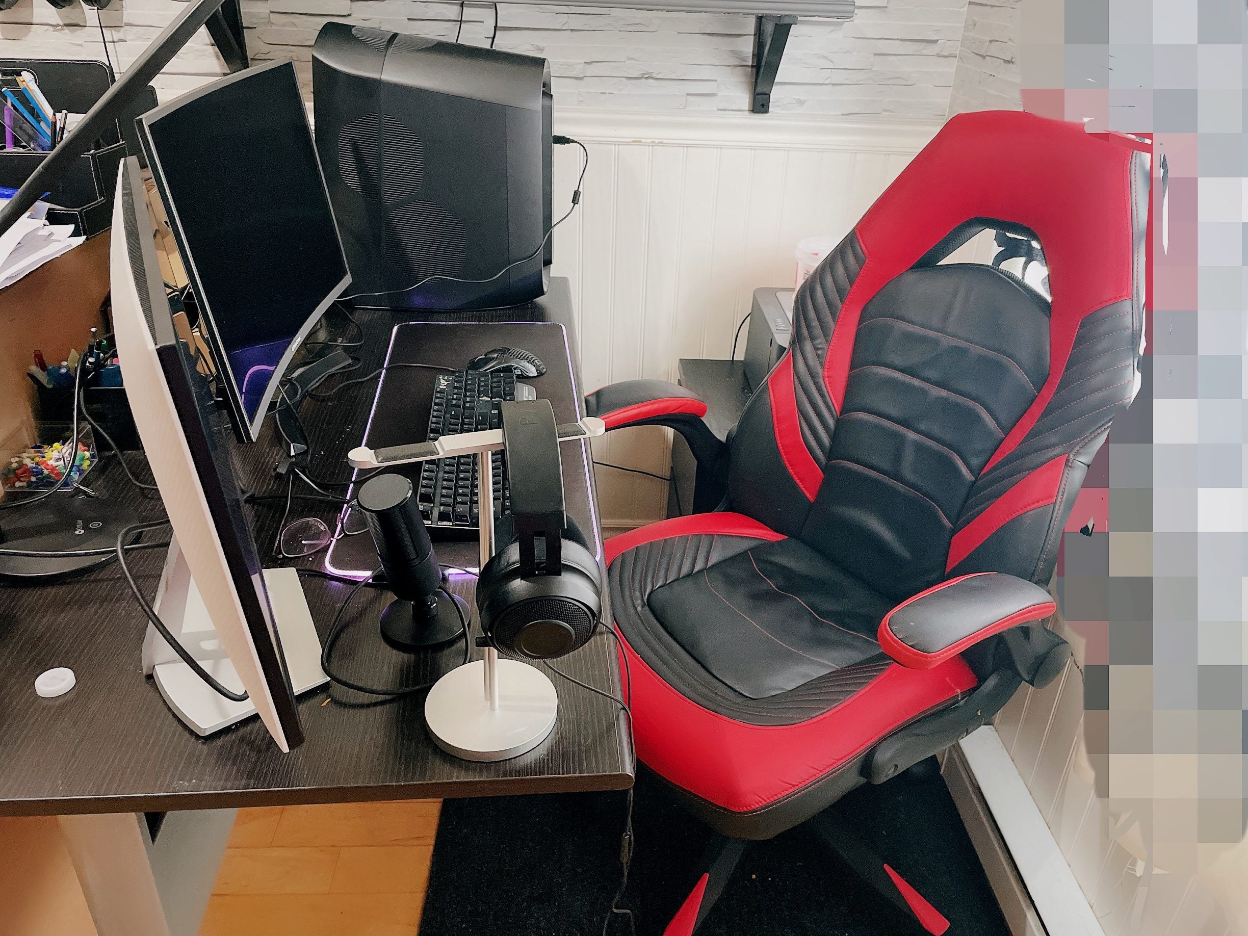 [123Ink.ca] multiple gaming equipment deals, gaming desk and chairs