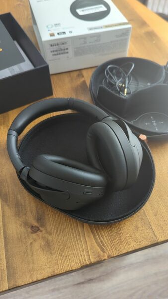 Swiftronics Sony Wireless Noise Cancelling Headphones WH 1000XM4