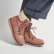 pink boots canada